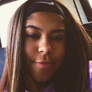 Meet your Posher, Miya